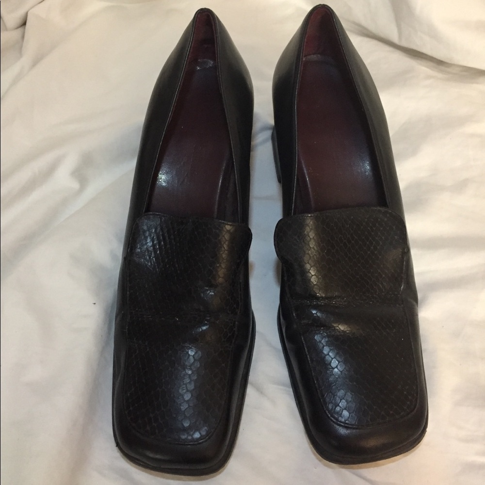 Gianni Fermani square heeled shoe